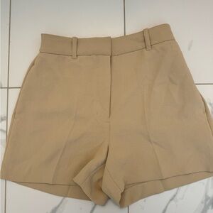 Wilfred effortless shorts 5’